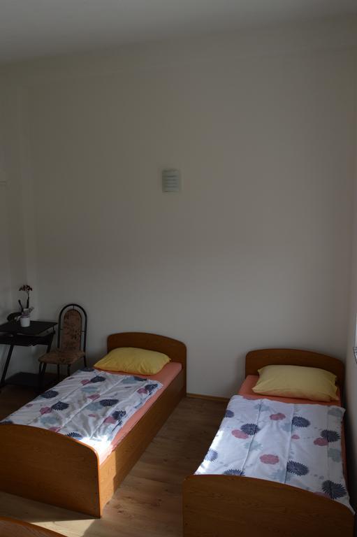 Pansion Modana Međugorje Esterno foto