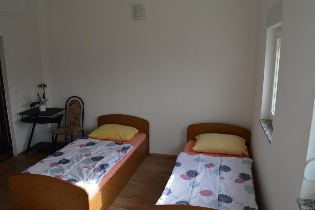 Pansion Modana Međugorje Esterno foto