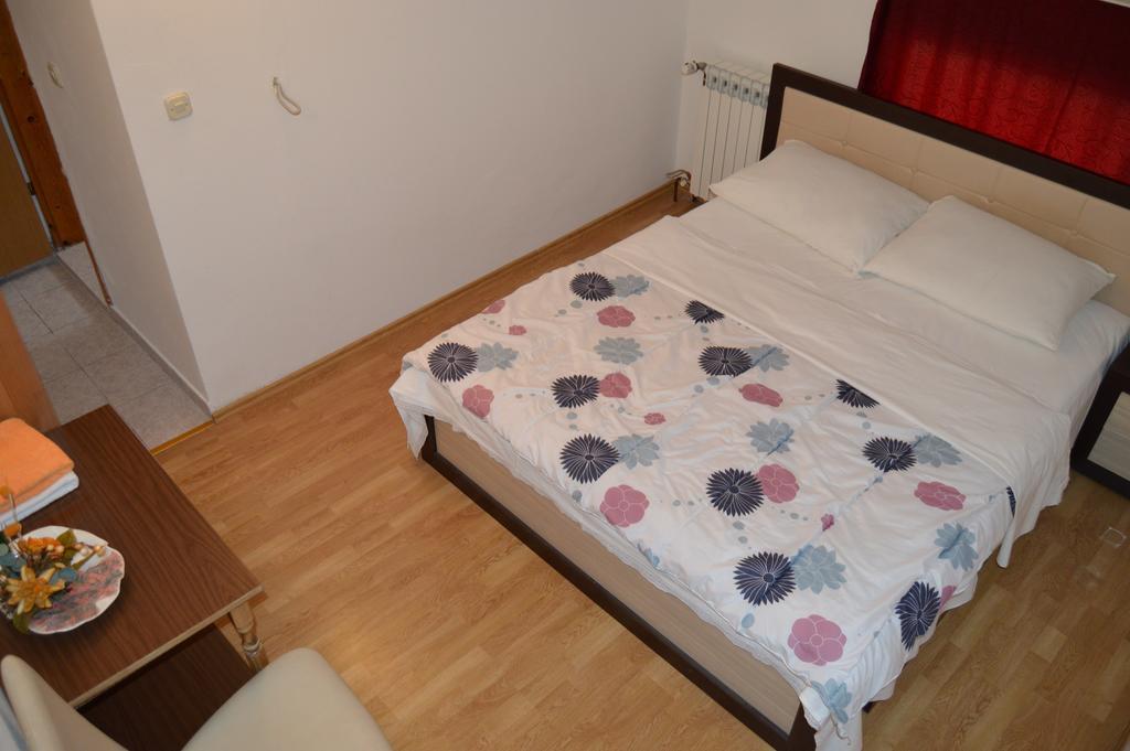 Pansion Modana Međugorje Esterno foto