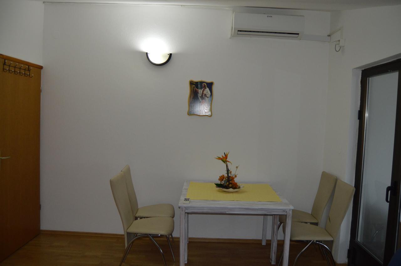 Pansion Modana Međugorje Esterno foto