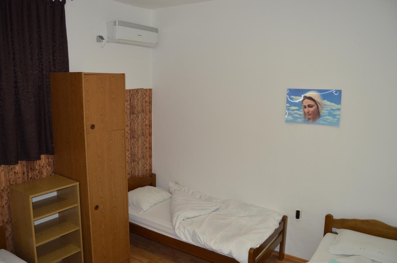 Pansion Modana Međugorje Esterno foto