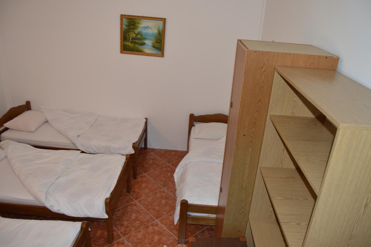 Pansion Modana Međugorje Esterno foto