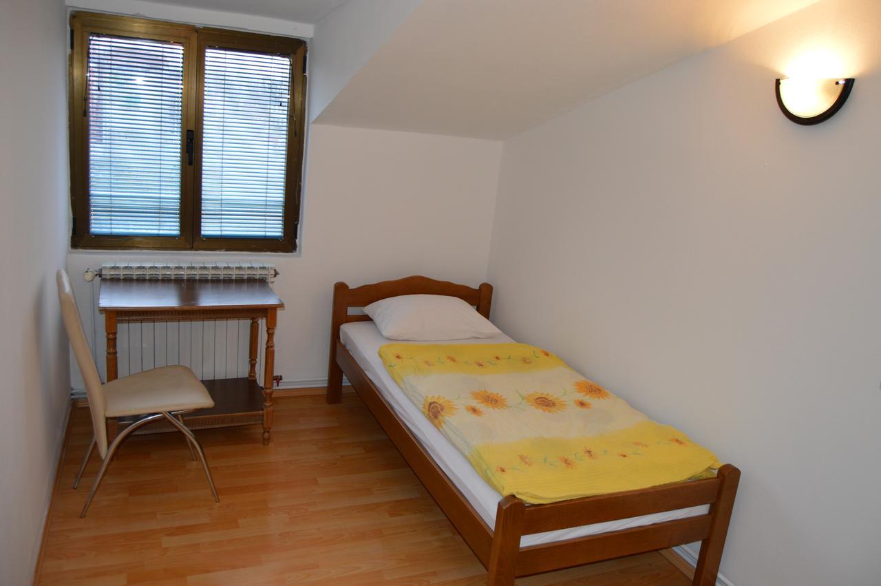 Pansion Modana Međugorje Esterno foto